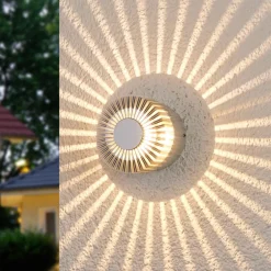 Lucande Aluminiumsfarvet udendørsvæglampe Lennias med LED