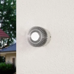 Lucande Aluminiumsfarvet udendørsvæglampe Lennias med LED