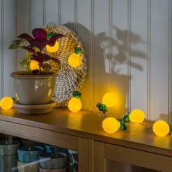 Konstsmide Season Dekorationsbelysning>Ananas LED-lyskæde, batteridrevet