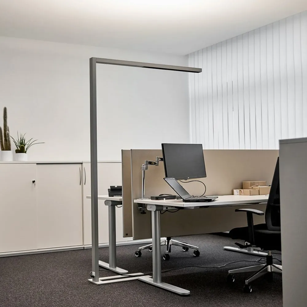Arcchio Gulvlamper>LED-gulvlampe til kontor Jolinda, sølv, CCT, sensor,