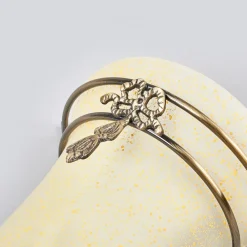 Searchlight ASCANA væglampe, der virker antik