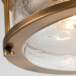 KICHLER Ashland Bay loftlampe til bad, Ø 30,5 cm, messing