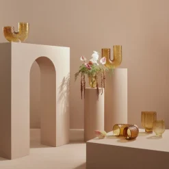 Arura-vase, ravfarvet, højde 40 cm, bredde 34 cm, glas^AYTM Online