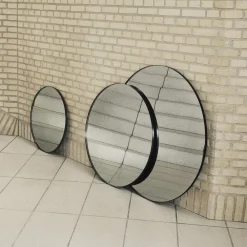 AYTM Circum-spejl, klar/sort, Ø 70 cm, glas, MDF-træ