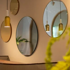 AYTM Circum-spejl, klart/gråbrunt, Ø 70 cm, glas, træ