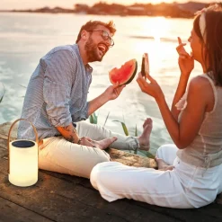 Bari LED-bordlampe, solcelle, RGB-farveskift^FH Lighting Online