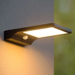 Lucide Basic udendørs LED-væglampe med sensor