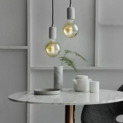 E27 G125 3,8 W LED-filament flex guld 821dim^Calex Discount