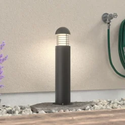 Diskret Kurt sokkellampe^Markslöjd Best