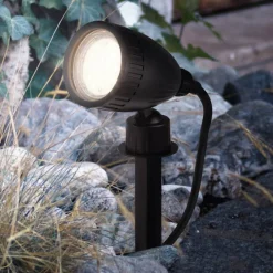 Diskret LED-spot Nema med jordspyd^EGLO New