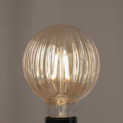 Lucande E27 3,8 W LED G95 2.700 K 340lm riller, rav, 2 stk