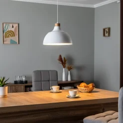 Envostar Kaitt hængelampe, hvid, Ø 34 cm, trædetaljer