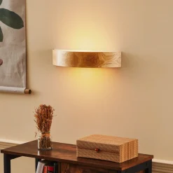 Envostar væglampe Kerio, bredde 40,5 cm, egetræ