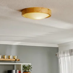 Envostar Zeus loftlampe i træ, fyr, Ø27cm