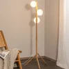 Estera gulvlampe, opalglas, træramme, 132 cm, 3 lyskilder^TK Lighting New
