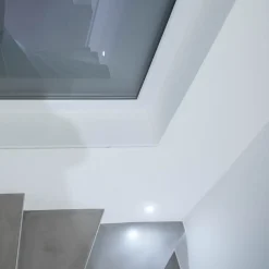 EVN LR230 LED-vægindbygningslampe direkte lys hvid