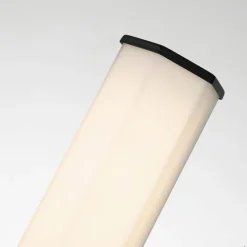 Quintiesse Facet Single LED-væglampe til bad, 3.000 K, sort