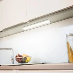 Fida LED-underskabelysning, længde 60 cm, dæmper^Müller-Licht Hot