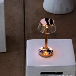 Bon Jour unplugged LED-bordlampe, kobber^FLOS Hot