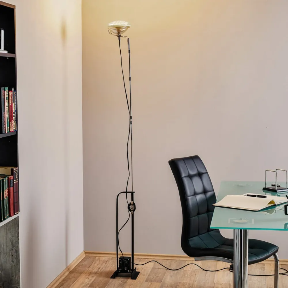 Toio Limited Edition gulvlampe, sort, metal, 195 cm^FLOS Best