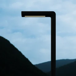 Flos Architectural Gadebelysning>FLOS Walkstick Pipe 1 gadelampe, 2.700 K, sort