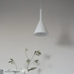 Lucide Pendellamper><noscript><img width=