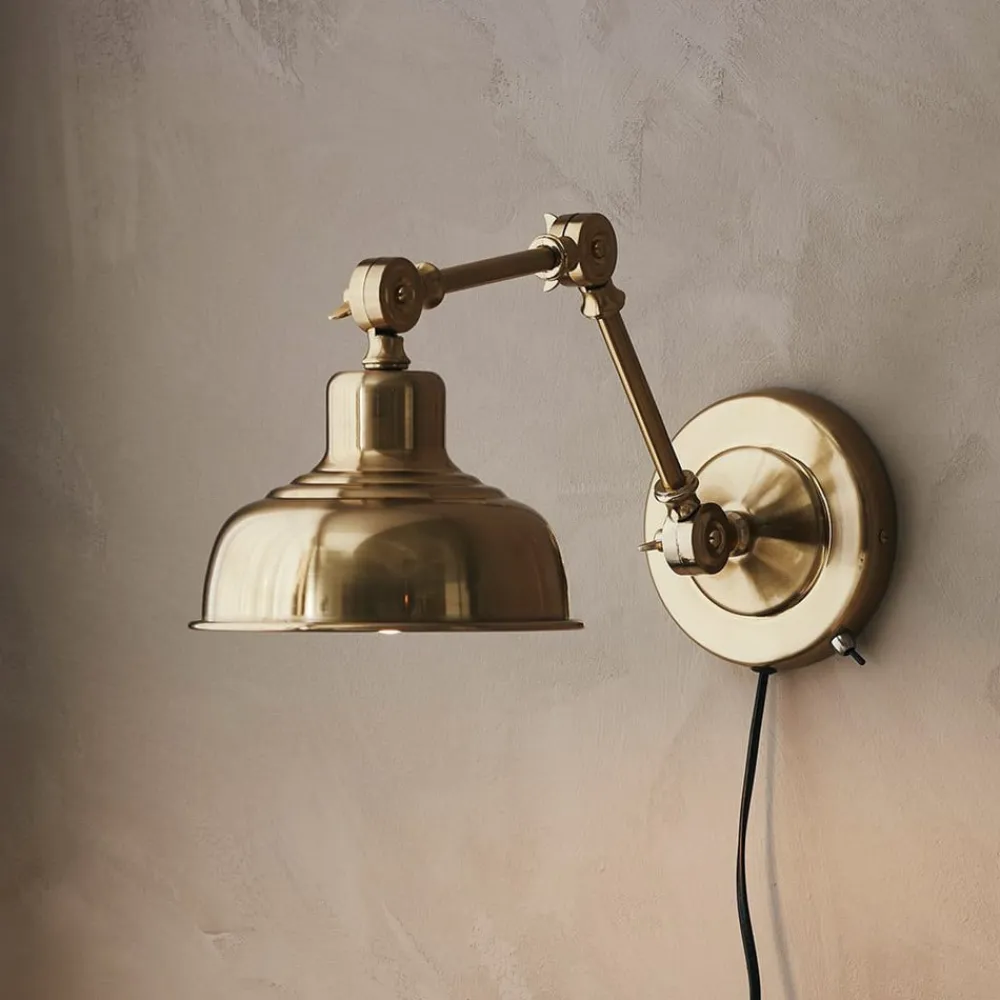 Grimstad væglampe, antik messingfarve, jern, stikprop^Markslöjd Discount