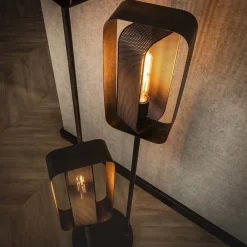 Gulvlampe Alma, 3 lyskilder, sort, metal, drejelig netskærm^Zijlstra Clearance