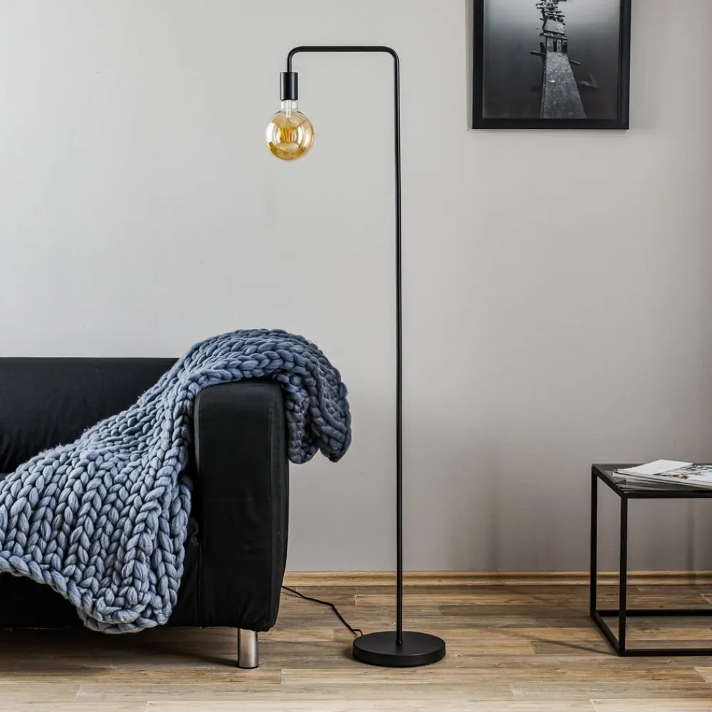Gulvlampe Diallo uden skærm mat sort^Trio Lighting Discount
