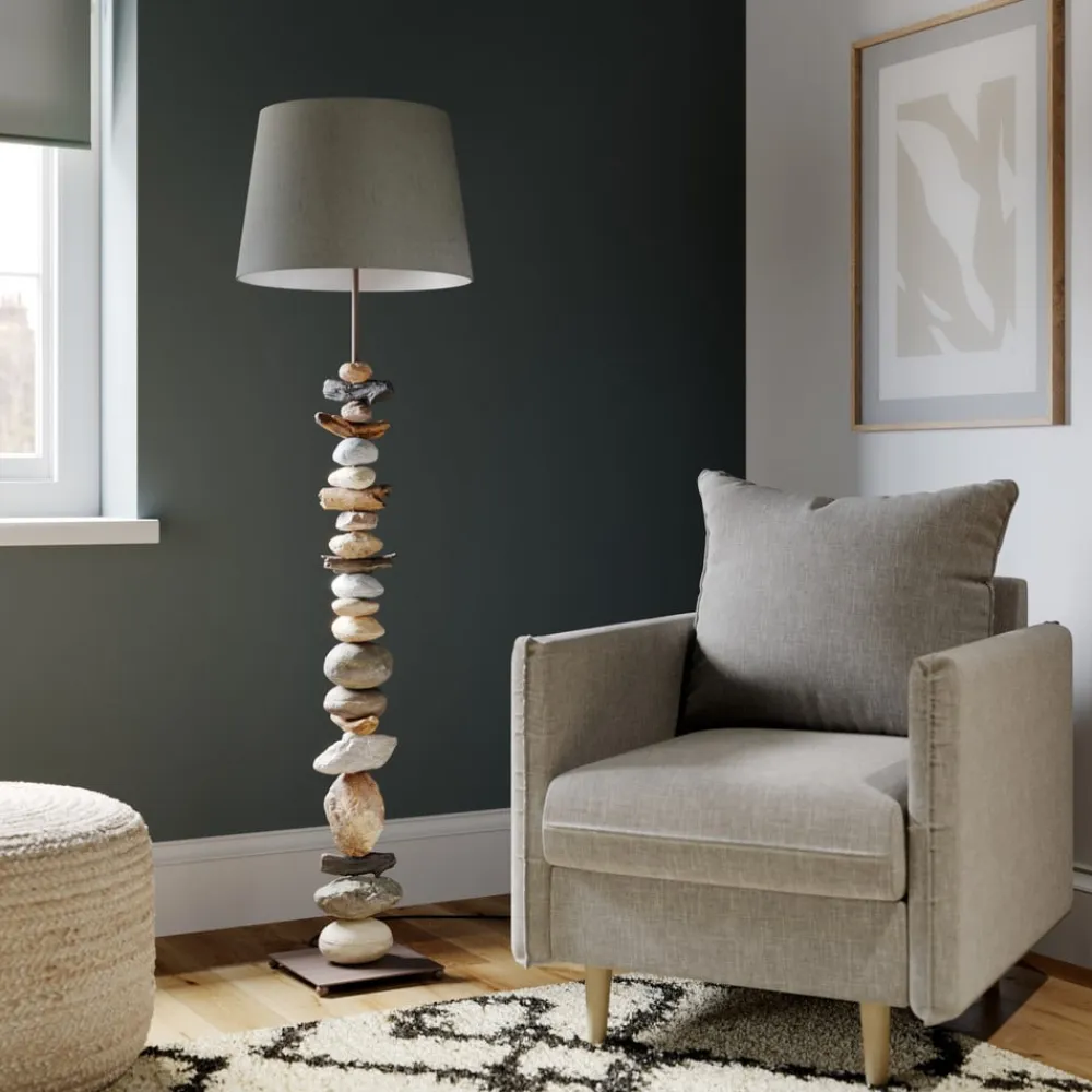 Gulvlampe Vera med stofskærm og sten-dekor^ONLI