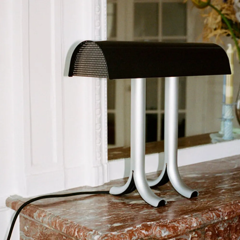 HAY Anagram bordlampe, sort jern