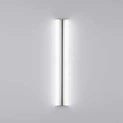 Helestra LED-spejllampe LOOM, længde 60 cm, krom, IP44