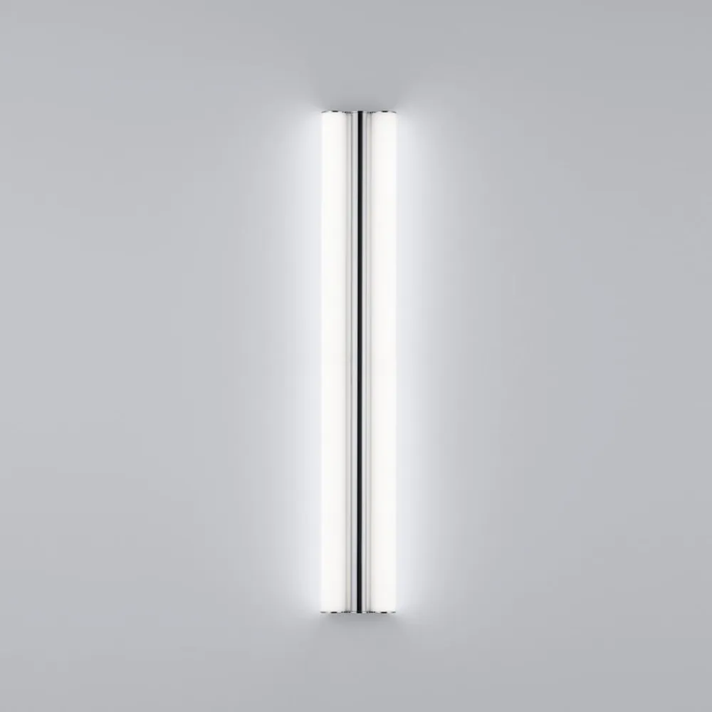 Helestra LED-spejllampe LOOM, længde 60 cm, krom, IP44