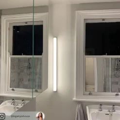 Helestra Ponto LED-væglampe, IP44 90 cm