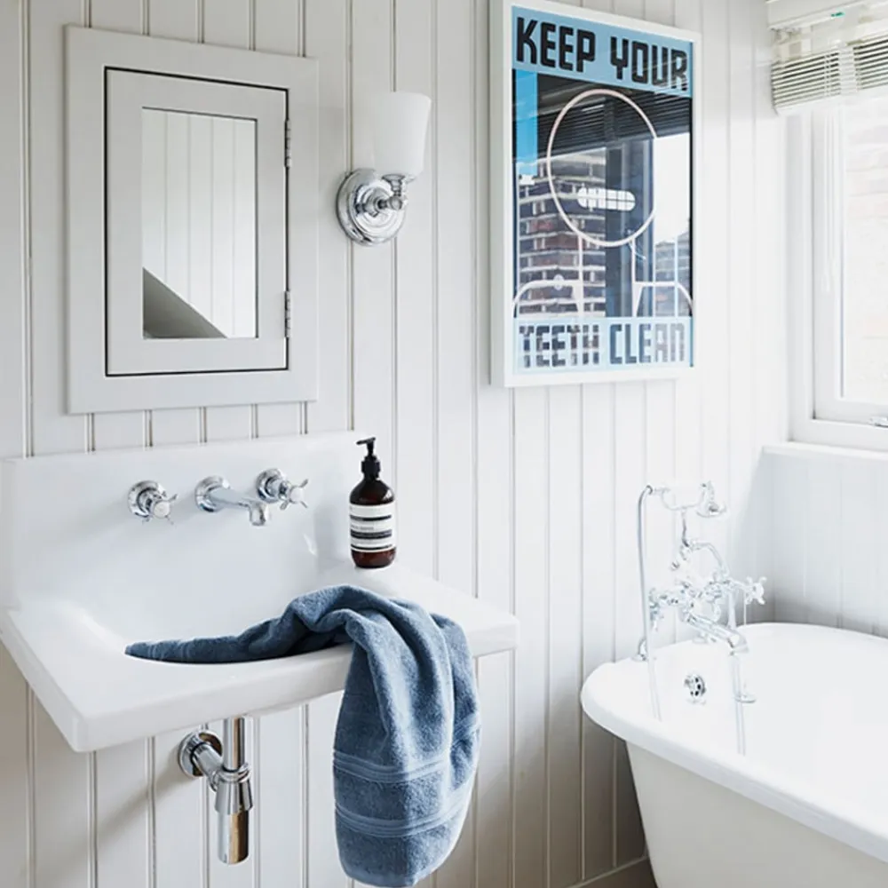 Huguenot Lake væglampe til badeværelse 1 lyskilde^FEISS Hot