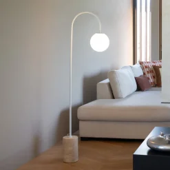 IT´S ABOUT ROMI IT'S ABOUT ROMI Bueformet lampe Tivoli, hvid, højde 163 cm