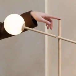 IT´S ABOUT ROMI IT'S ABOUT ROMI Gulvlampe Copenhagen, beige, glas, drejelig