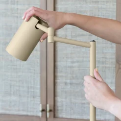 IT'S ABOUT ROMI Gulvlampe Bilbao, beige, højde 154 cm^IT´S ABOUT ROMI New