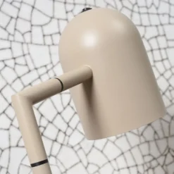 IT'S ABOUT ROMI Marseille gulvlampe, sandfarve^IT´S ABOUT ROMI Hot