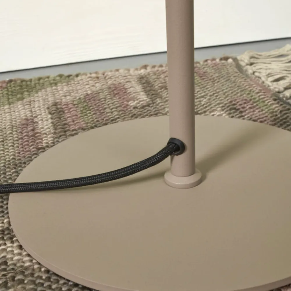 IT'S ABOUT ROMI Salamanca gulvlampe, sand, 2 lyskilder^IT´S ABOUT ROMI Outlet