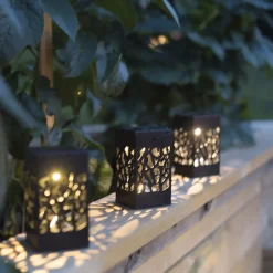 STAR TRADING Izola Mini LED-solcellelampe i sæt af 3