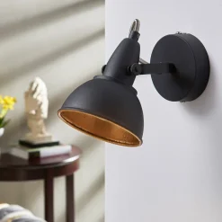 Lindby Loftlamper|Loftlamper>Julin sort og guldfarvet væglampe