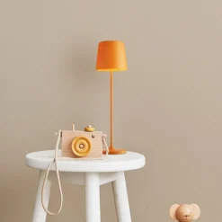 Kaami LED-bordlampe, dæmpbar orange mat^Brilliant Best