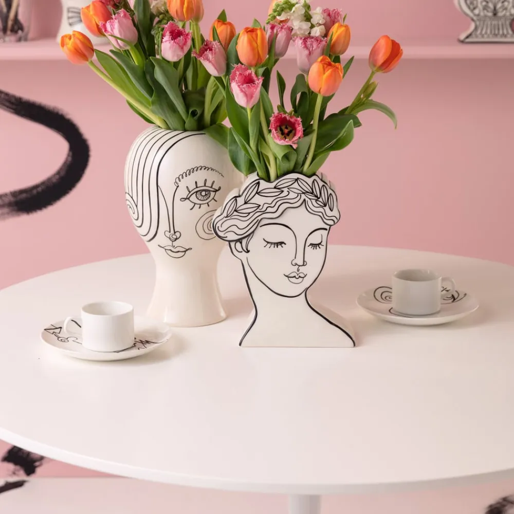 KARE Favola Lady-vase, højde 25 cm, keramik, sort/hvid