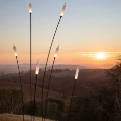 Karman Nilo LED-lampe med jordspyd, højde 150 cm