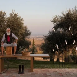 Karman Nilo LED-lampe med jordspyd, højde 118 cm