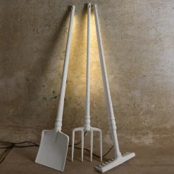 Tobia - LED-designergulvlampe, skovl^Karman Discount