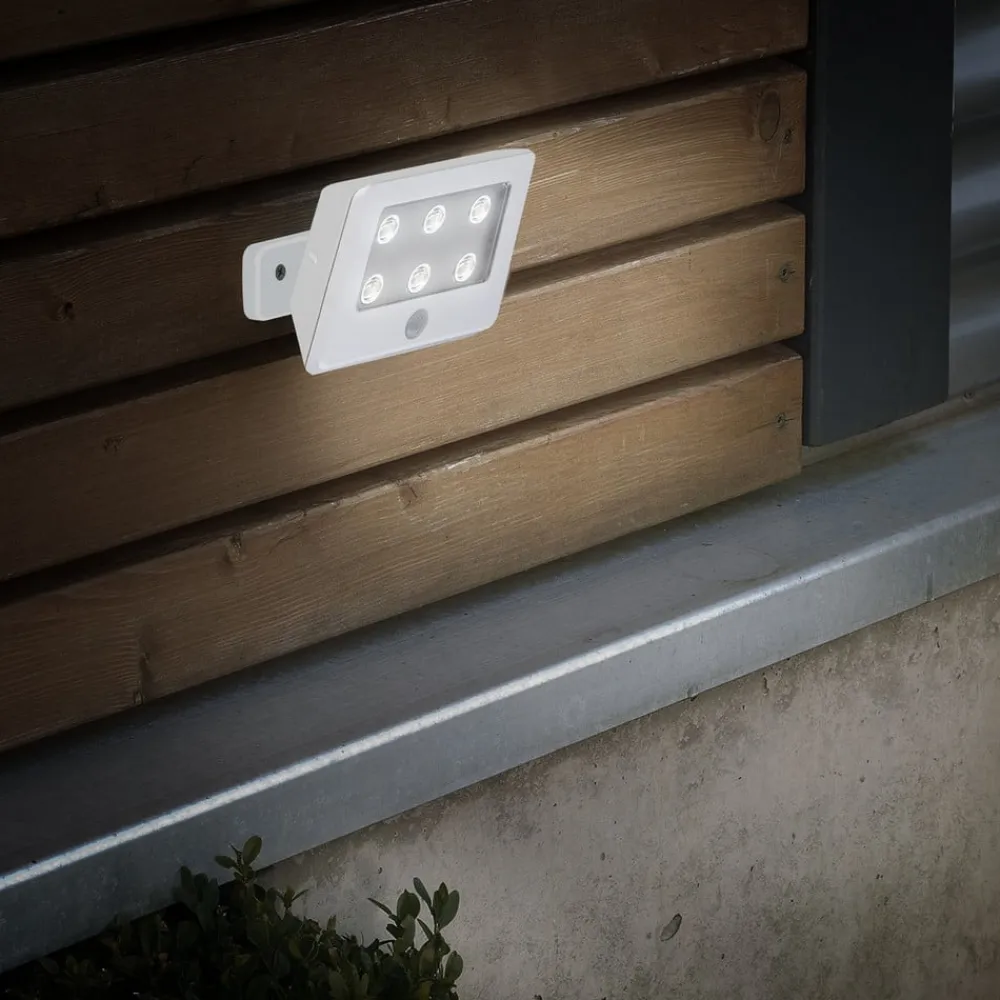 Briloner Kollig udendørs LED-spot med sensor, IP54, hvid