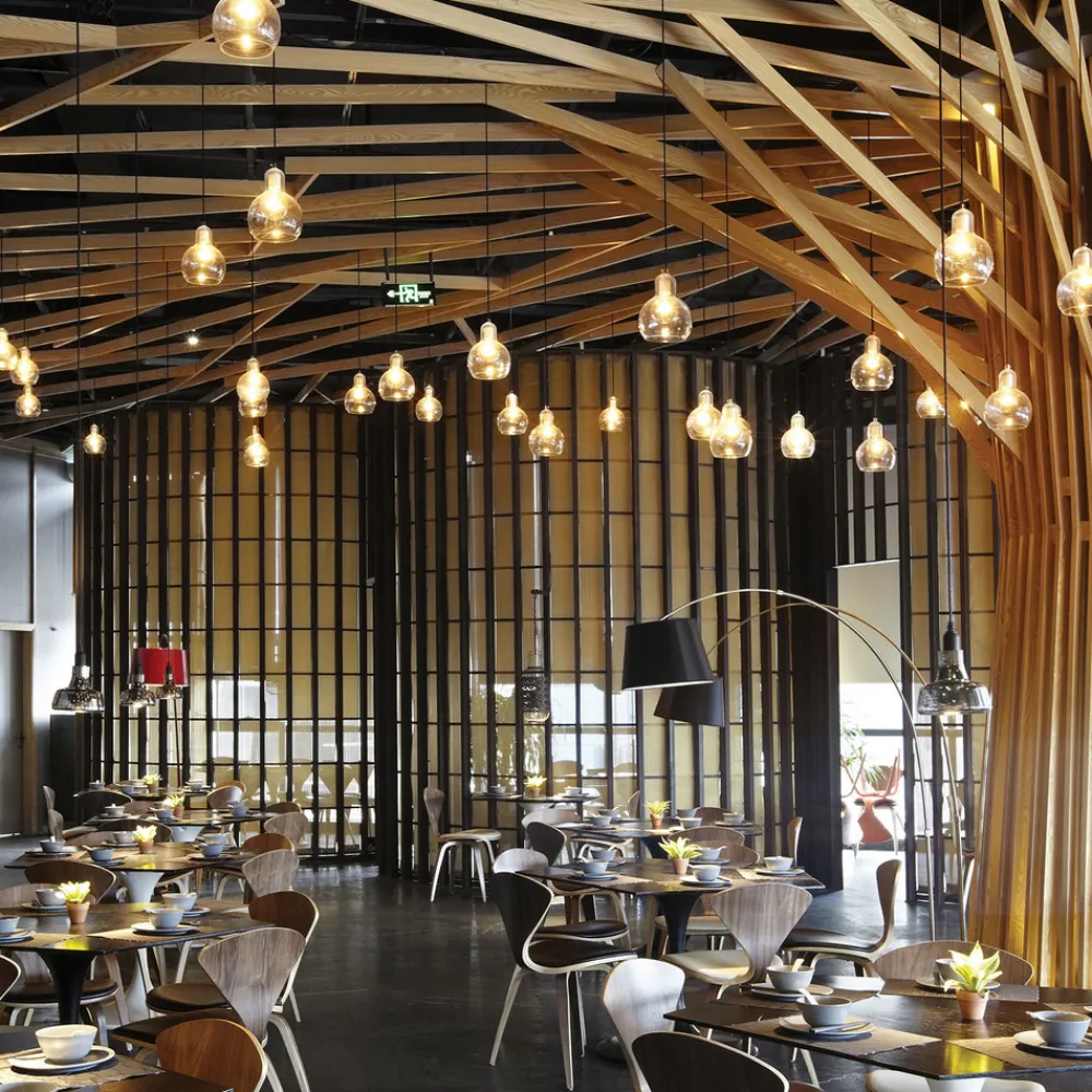 Sylvania Led Pærer>LED-dråbepære E14 ToLEDo RT Ball 4,5W 827 satin