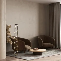 LED-gulvlampe Gwen, sort/guld, metal, CCT, dæmpbar^FISCHER & HONSEL Hot